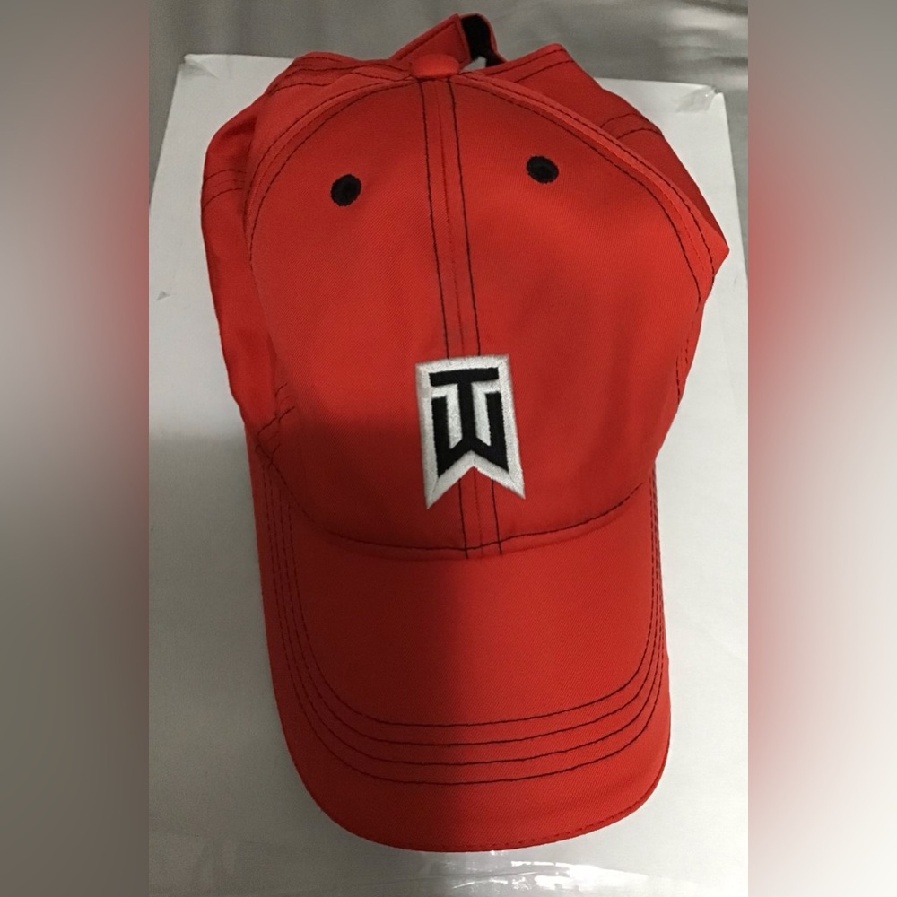 Nike x Tiger Woods Collection Red TW Logo Cap Pre-owned